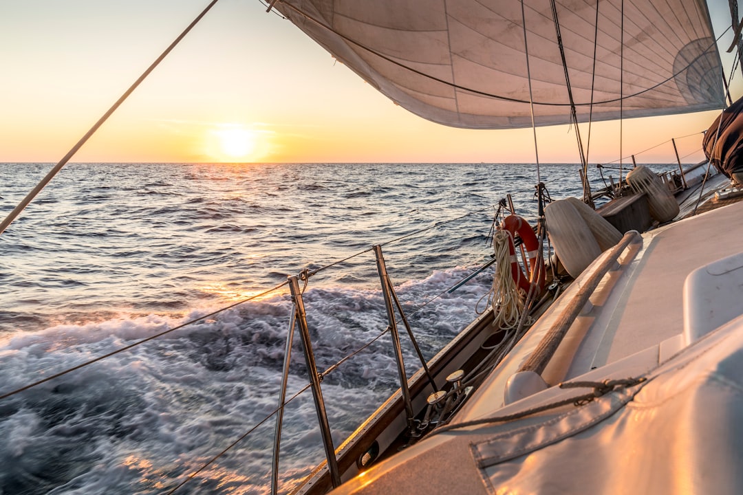 Photo sailing boat